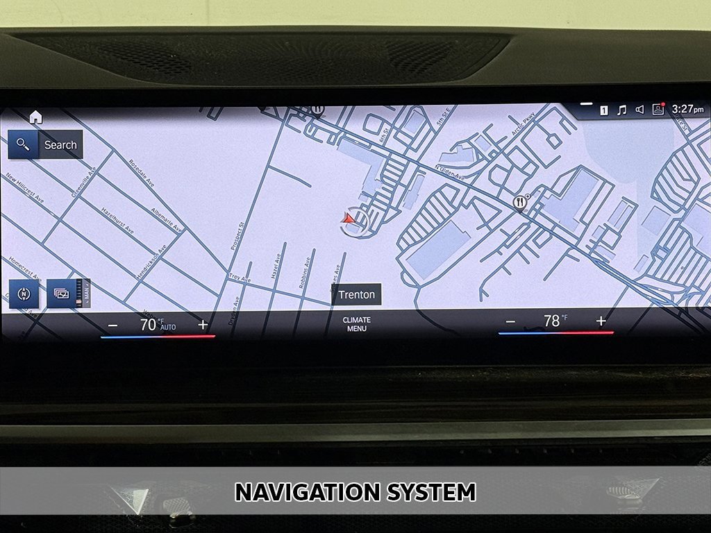 Used 2023 BMW X7 xDrive40i w/ Premium Package image 3