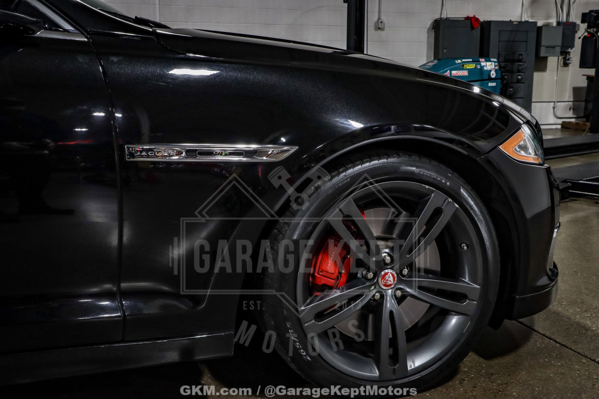 Used 2015 Jaguar XJ R LWB image 60