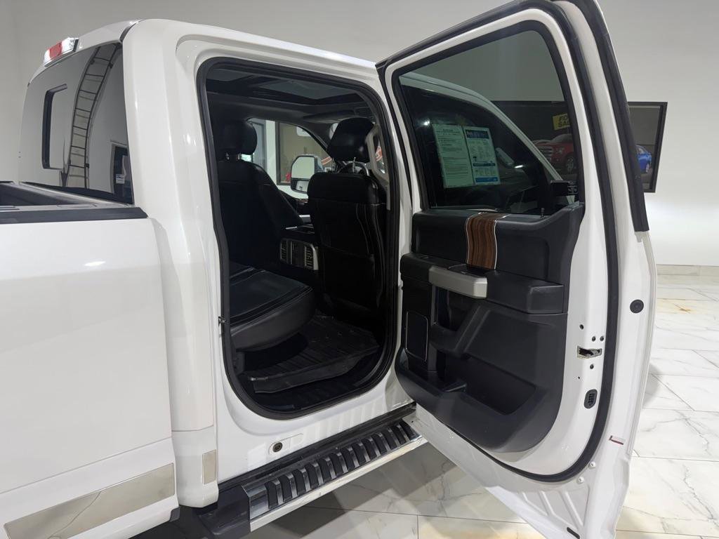 Used 2016 Ford F150 Lariat w/ Equipment Group 502A Luxury AWD/4WD image 15