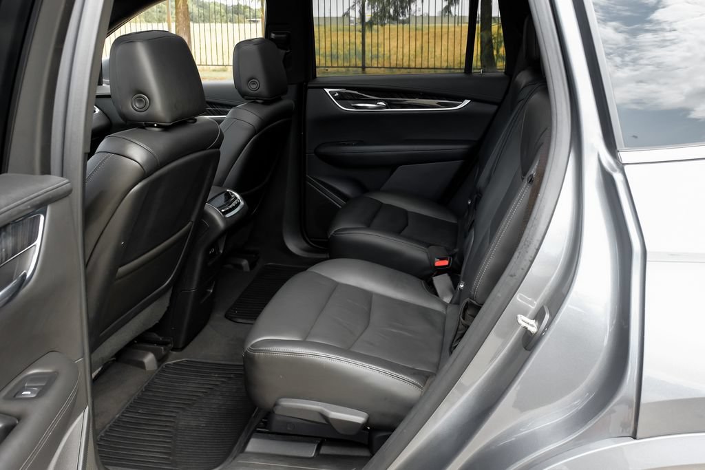 Used 2020 Cadillac XT6 Premium Luxury FWD image 48