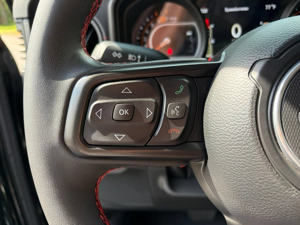 Used 2024 Jeep Wrangler Unlimited Rubicon AWD/4WD image 14