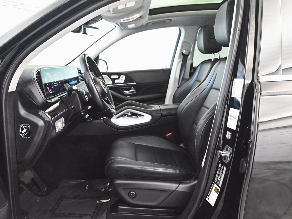 Used 2024 Mercedes-Benz GLS 450 4MATIC image 33