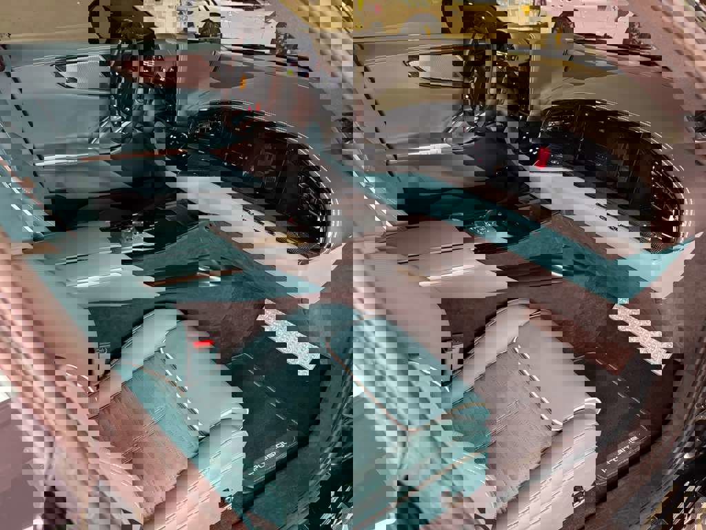 Used 2024 Ferrari Purosangue image 16