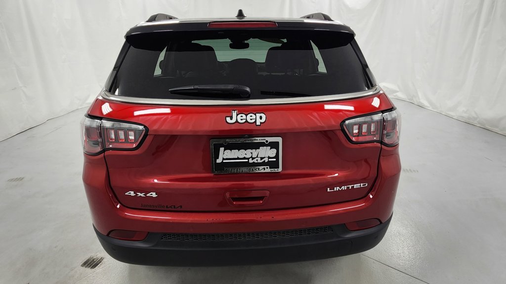 Used 2025 Jeep Compass Limited AWD/4WD image 4
