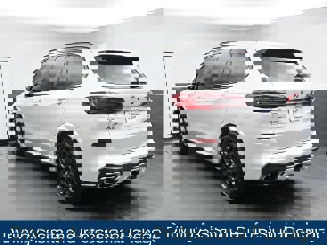 Used 2019 BMW X5 xDrive50i w/ M Sport Package image 8