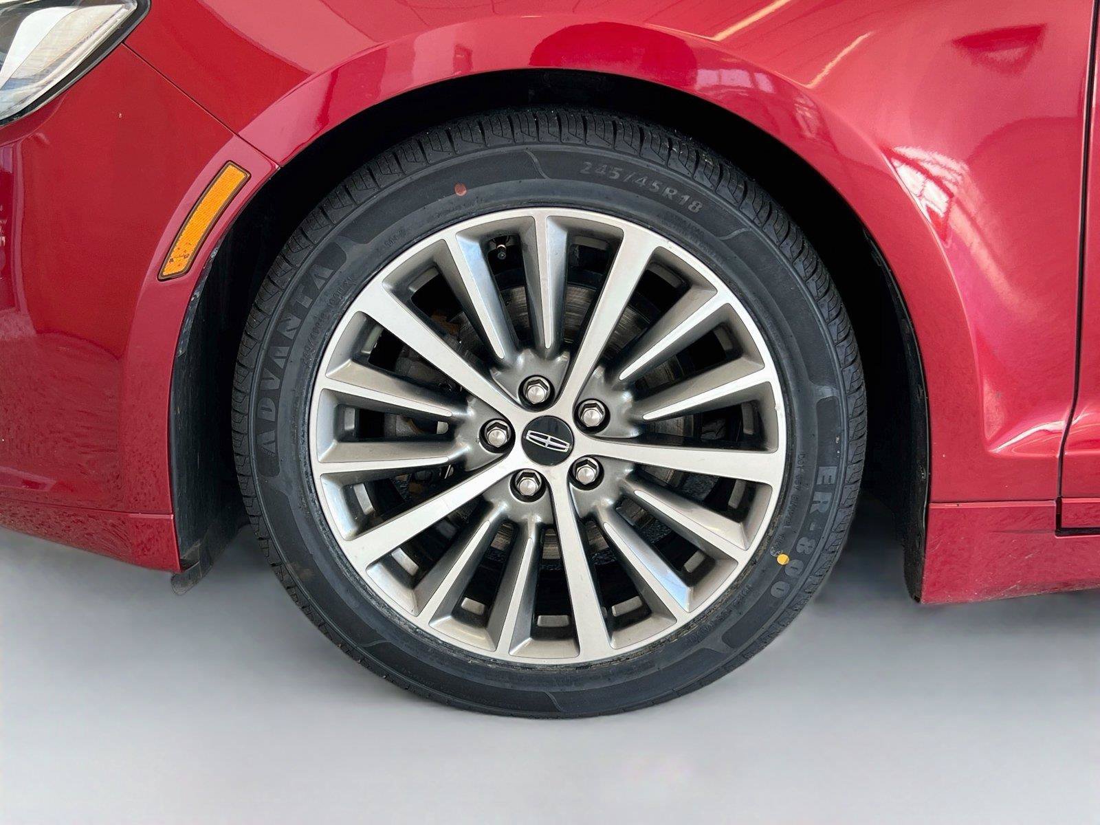Used 2018 Lincoln MKZ Select w/ Select Plus Package FWD image 29