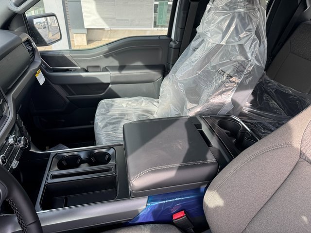 New 2025 Ford F150 XLT w/ Equipment Group 301A Standard image 24