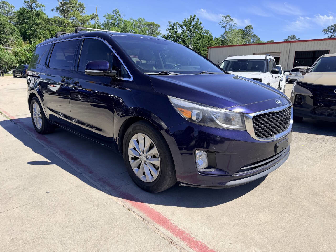 Used 2018 Kia Sedona EX image 5