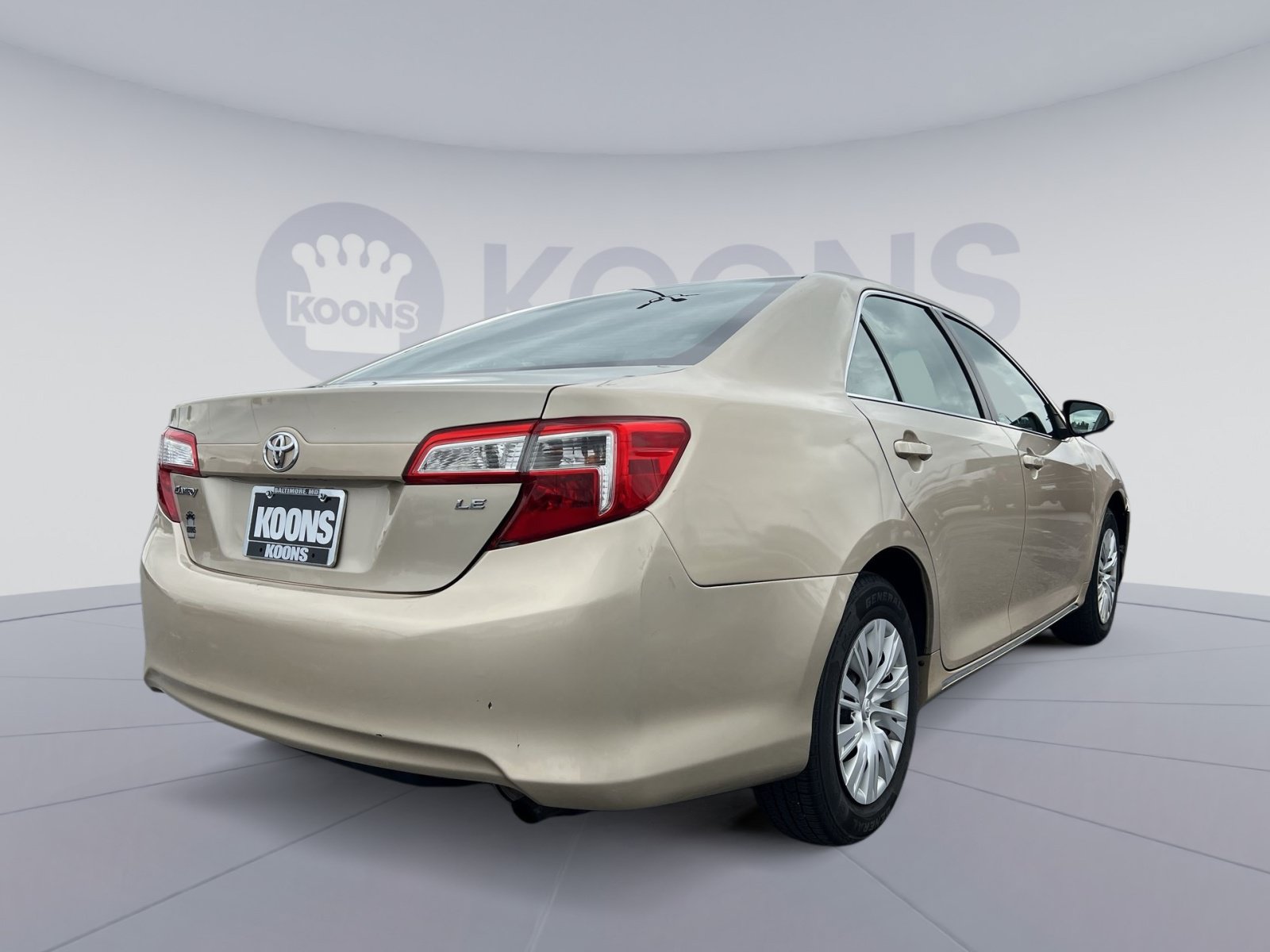 Used 2012 Toyota Camry LE FWD image 7