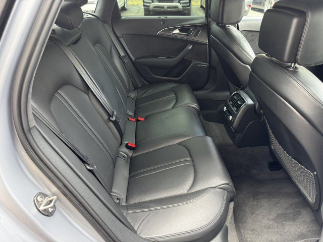 Used 2018 Audi S6 Prestige w/ Prestige Package image 15