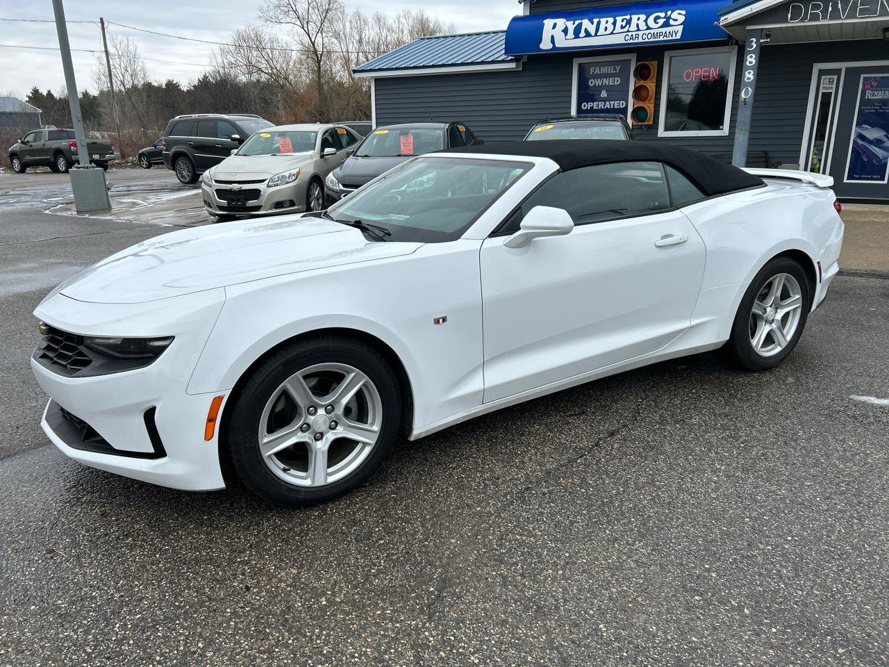 Used 2020 Chevrolet Camaro LT image 1