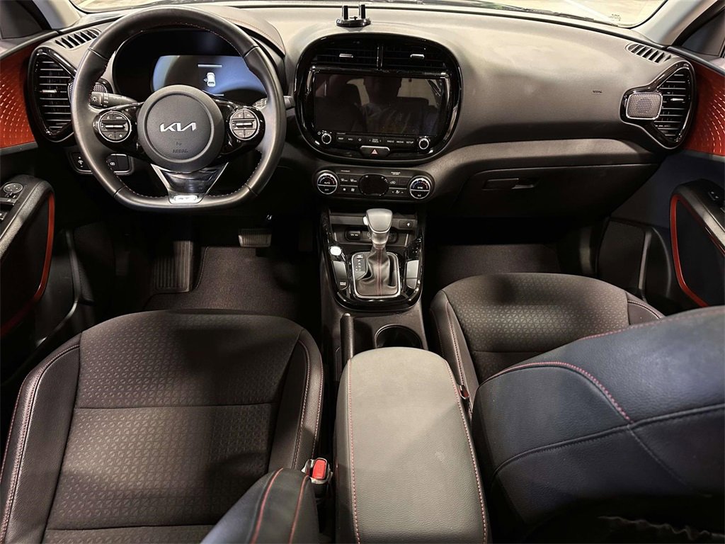 Used 2024 Kia Soul GT-Line image 19