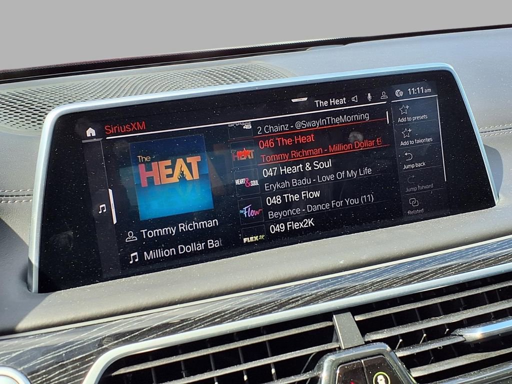 Used 2022 BMW 750i xDrive w/ Executive Package image 4