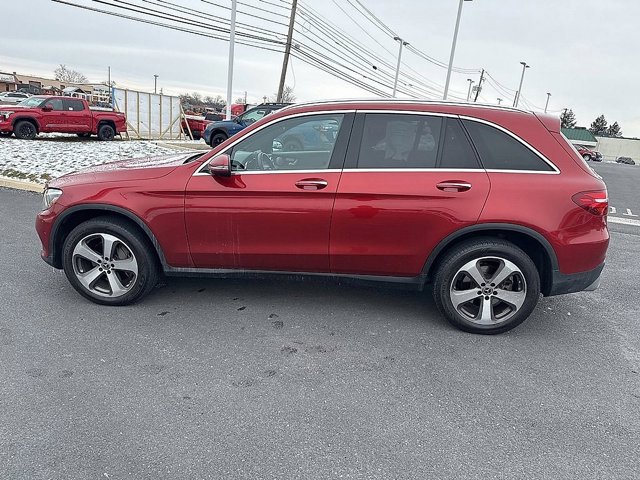 Used 2018 Mercedes-Benz GLC 300 4MATIC image 4
