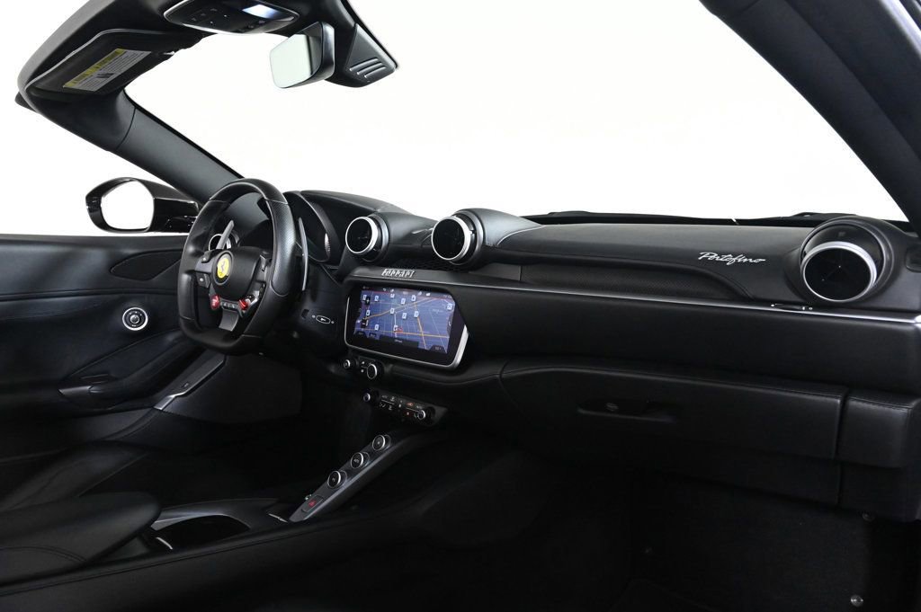 Certified 2019 Ferrari Portofino image 17
