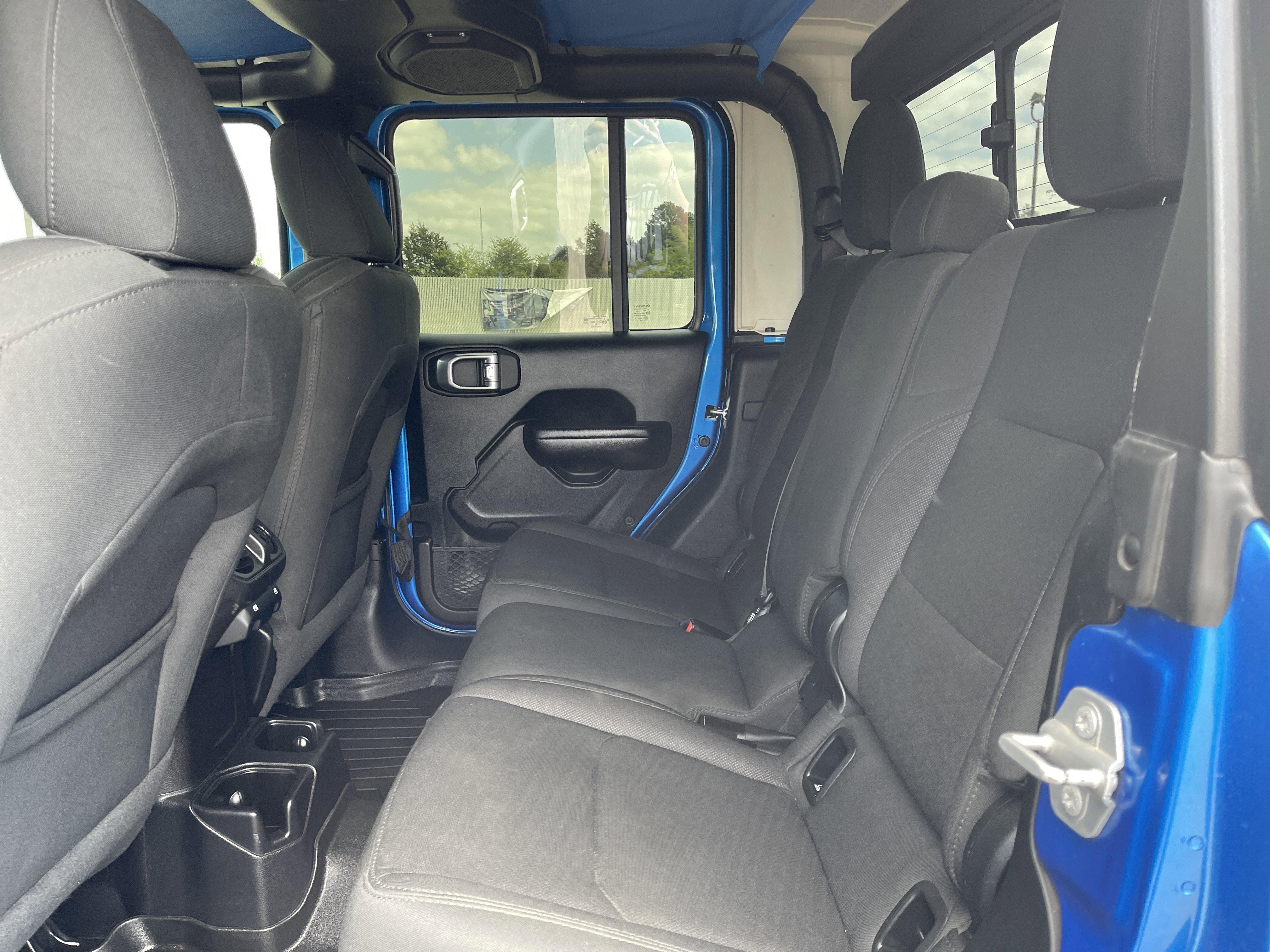 Used 2020 Jeep Gladiator Sport w/ Quick Order Package 24S image 36