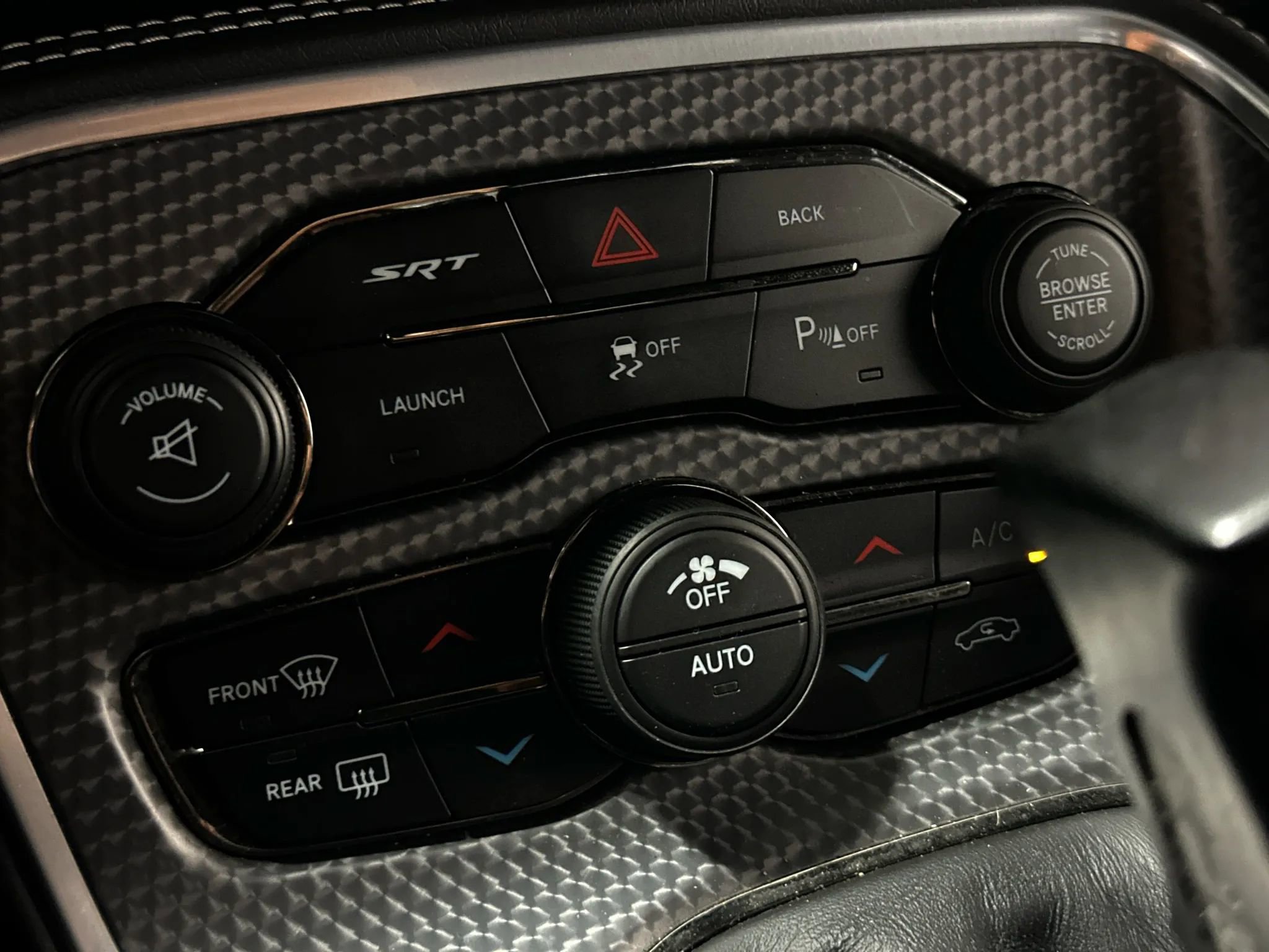 Used 2016 Dodge Challenger SRT Hellcat image 33