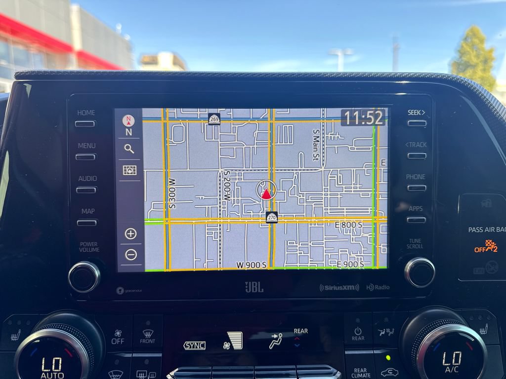 Used 2022 Toyota Highlander XSE AWD/4WD image 19