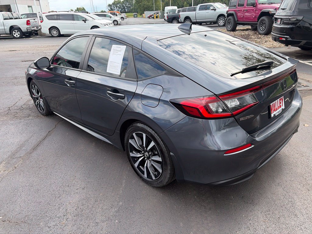 Used 2024 Honda Civic EX-L image 5