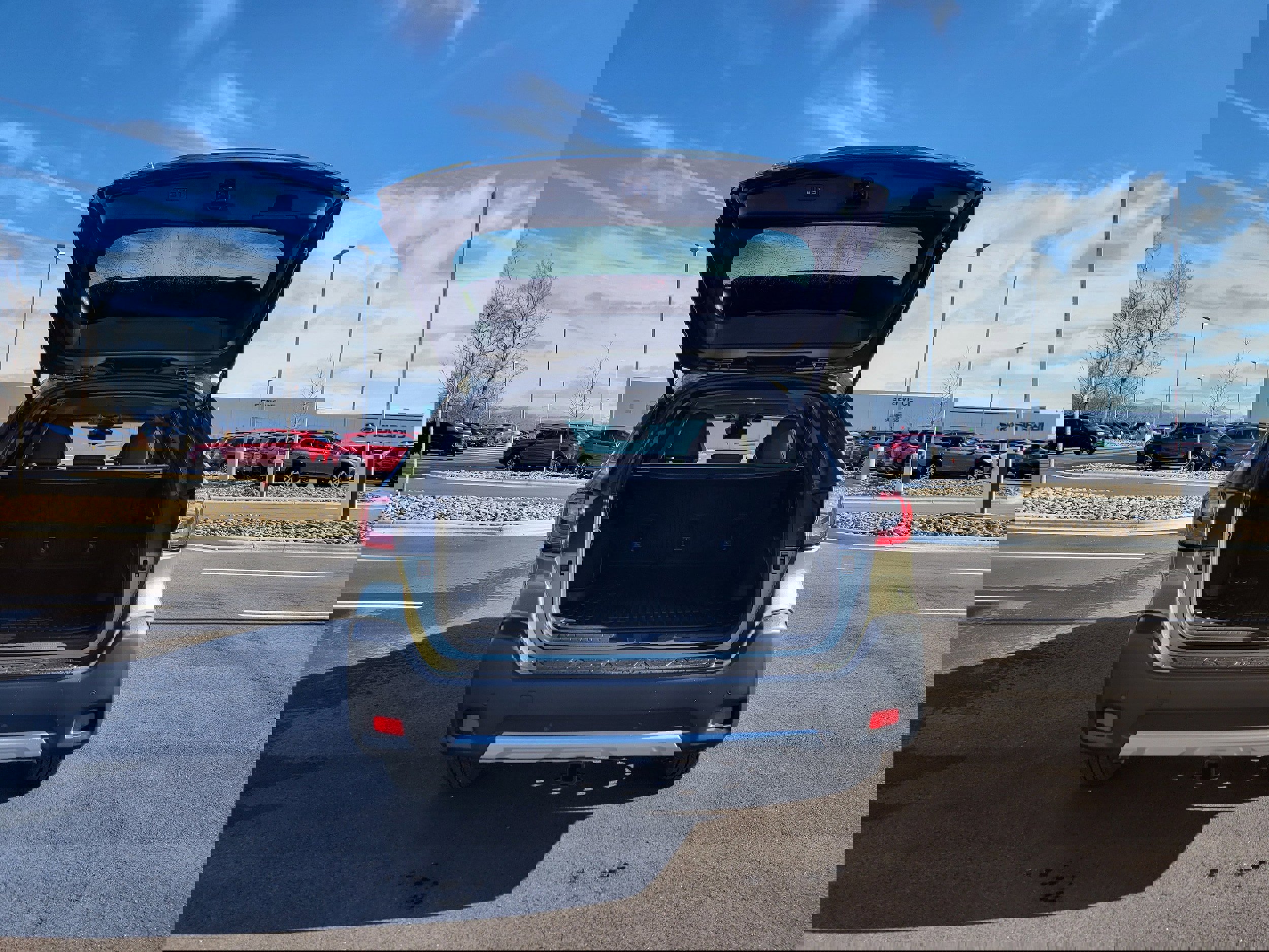 Used 2025 Subaru Outback Touring XT w/ Popular Package #2 image 11