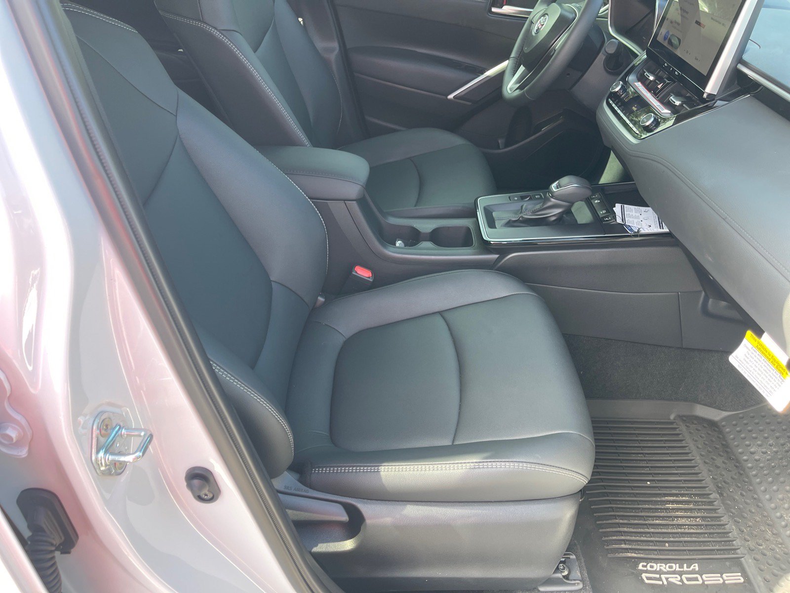Used 2026 Toyota Corolla Cross XLE w/ Convenience Package AWD/4WD image 19