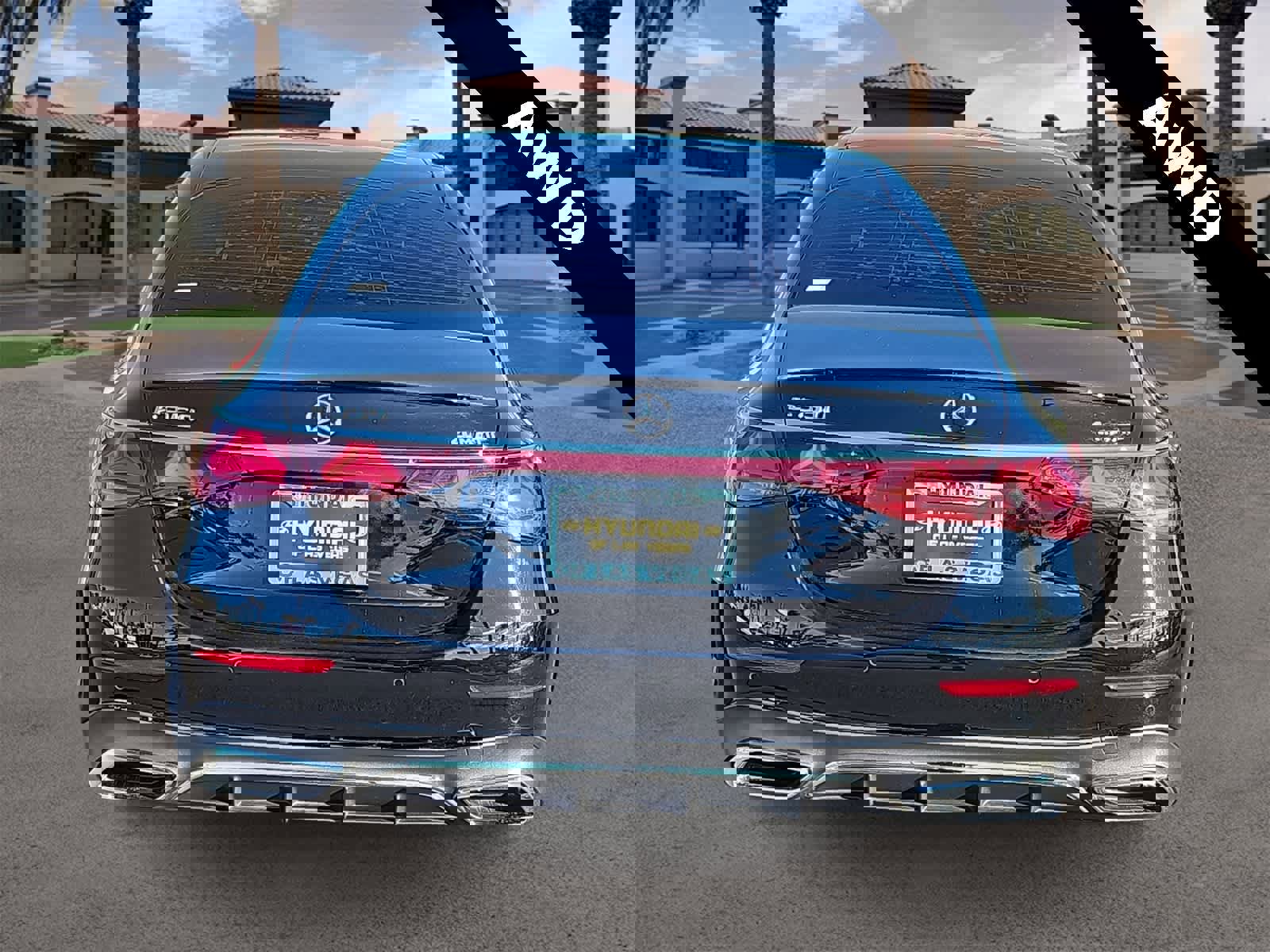 Used 2024 Mercedes-Benz E 350 4MATIC Sedan image 7