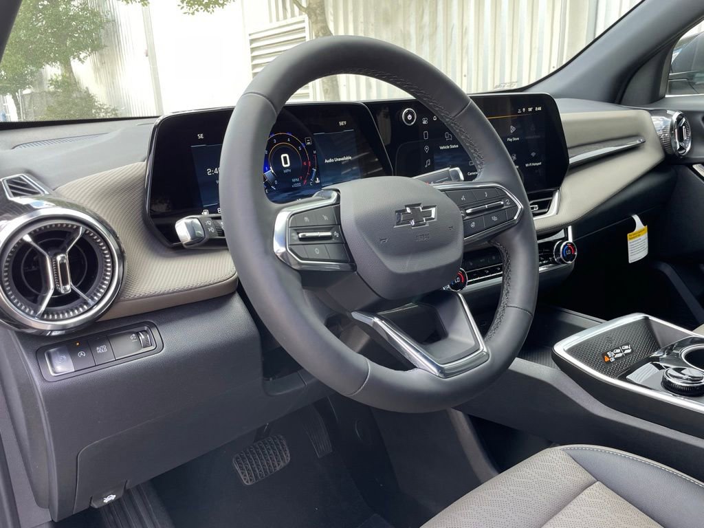 New 2026 Chevrolet Equinox LT w/ Convenience Package II image 10