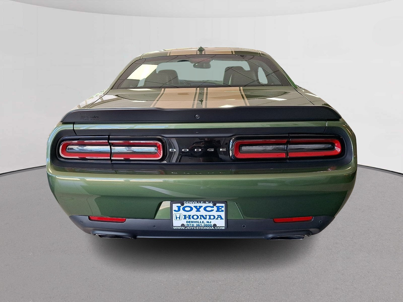 Used 2019 Dodge Challenger R/T Scat Pack w/ Dynamics Package RWD image 8