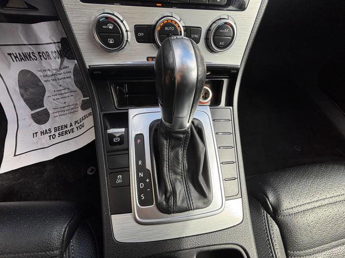 Used 2014 Volkswagen CC Sport FWD image 32