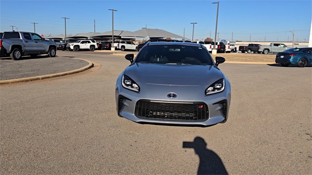 Used 2024 Toyota GR86 Premium image 3