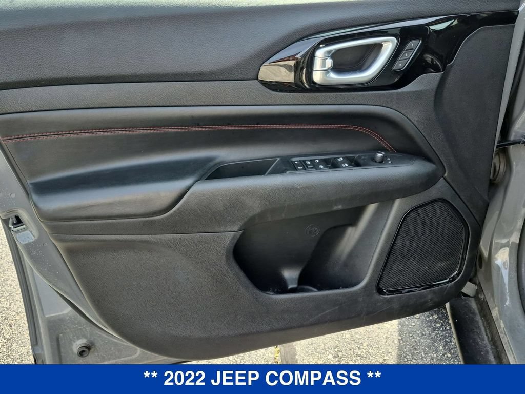 Used 2022 Jeep Compass Trailhawk w/ Trailhawk Elite Group AWD/4WD image 11
