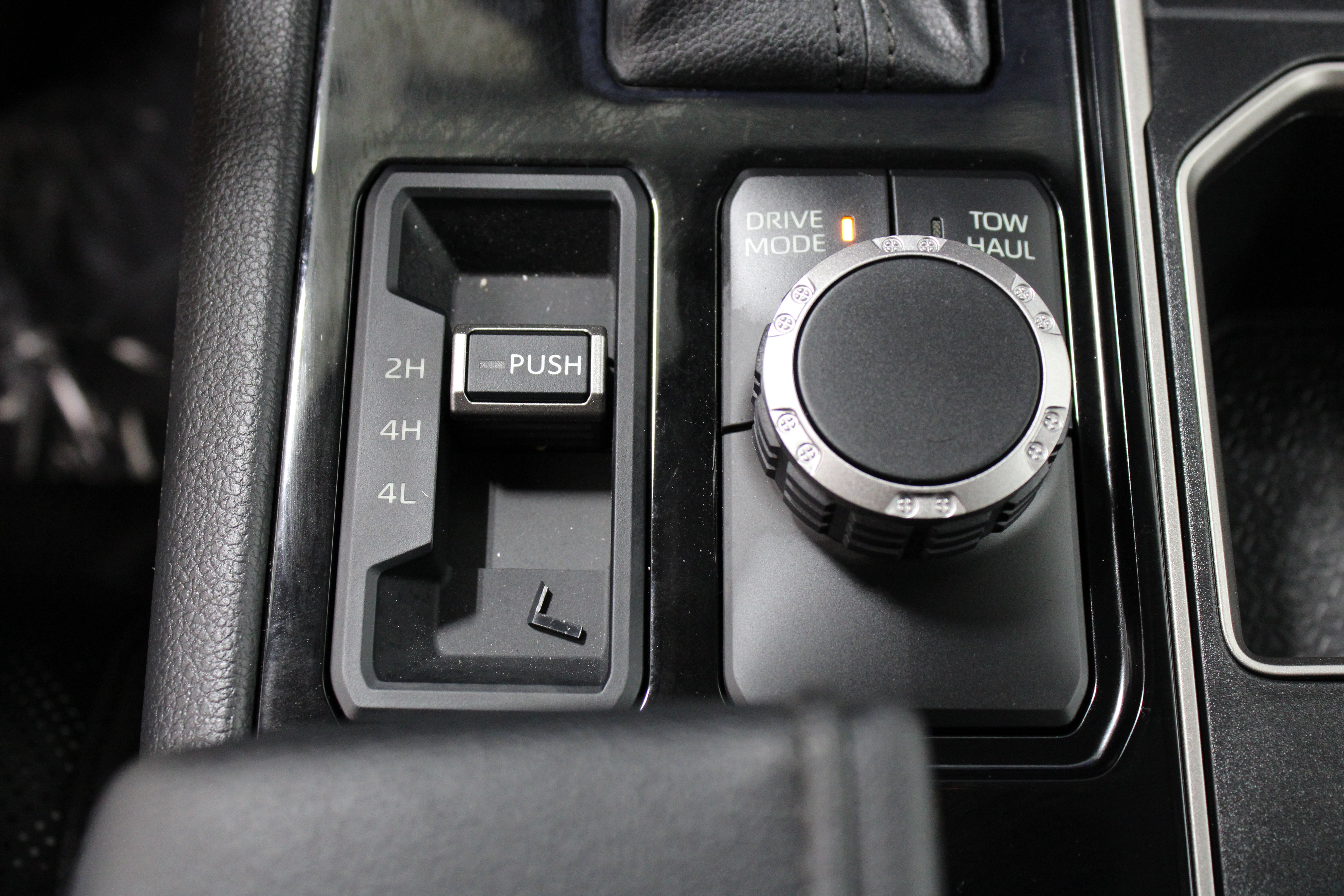 Used 2024 Toyota Tundra Limited w/ Power Package AWD/4WD image 24
