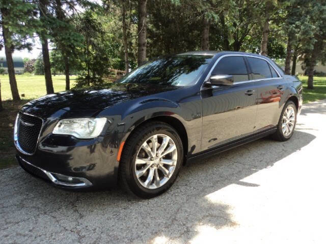 Used 2016 Chrysler 300 Limited w/ Driver Convenience Group