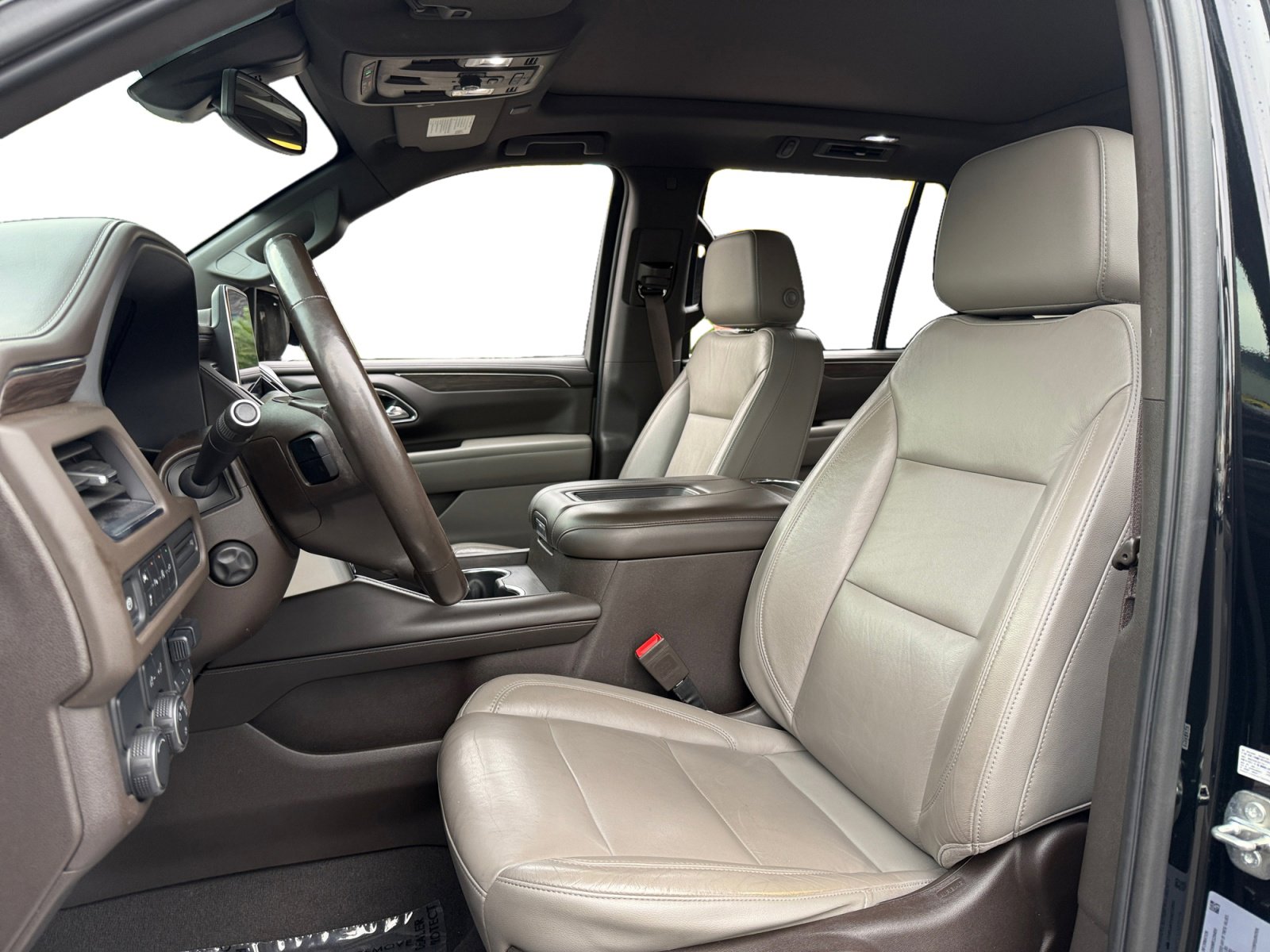 Used 2021 Chevrolet Tahoe LT w/ LT Signature Package image 9