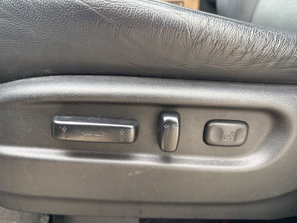 Used 2018 Honda Pilot Touring image 10