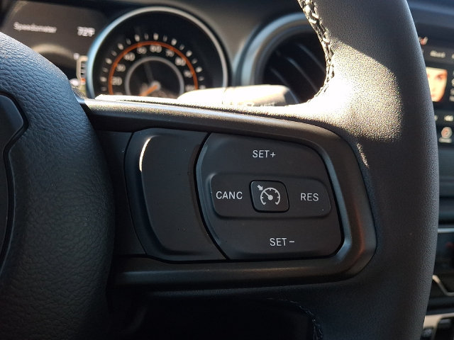 Used 2023 Jeep Gladiator Sport AWD/4WD image 21