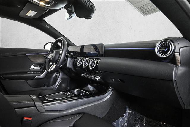 Certified 2024 Mercedes-Benz CLA 250 4MATIC image 23
