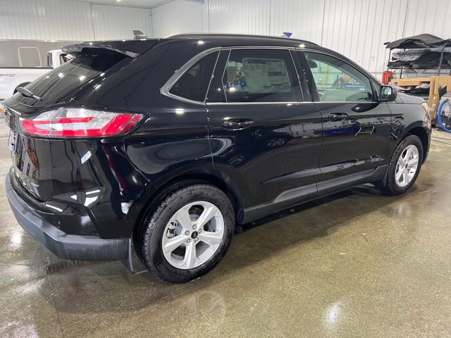 Used 2024 Ford Edge SE image 5