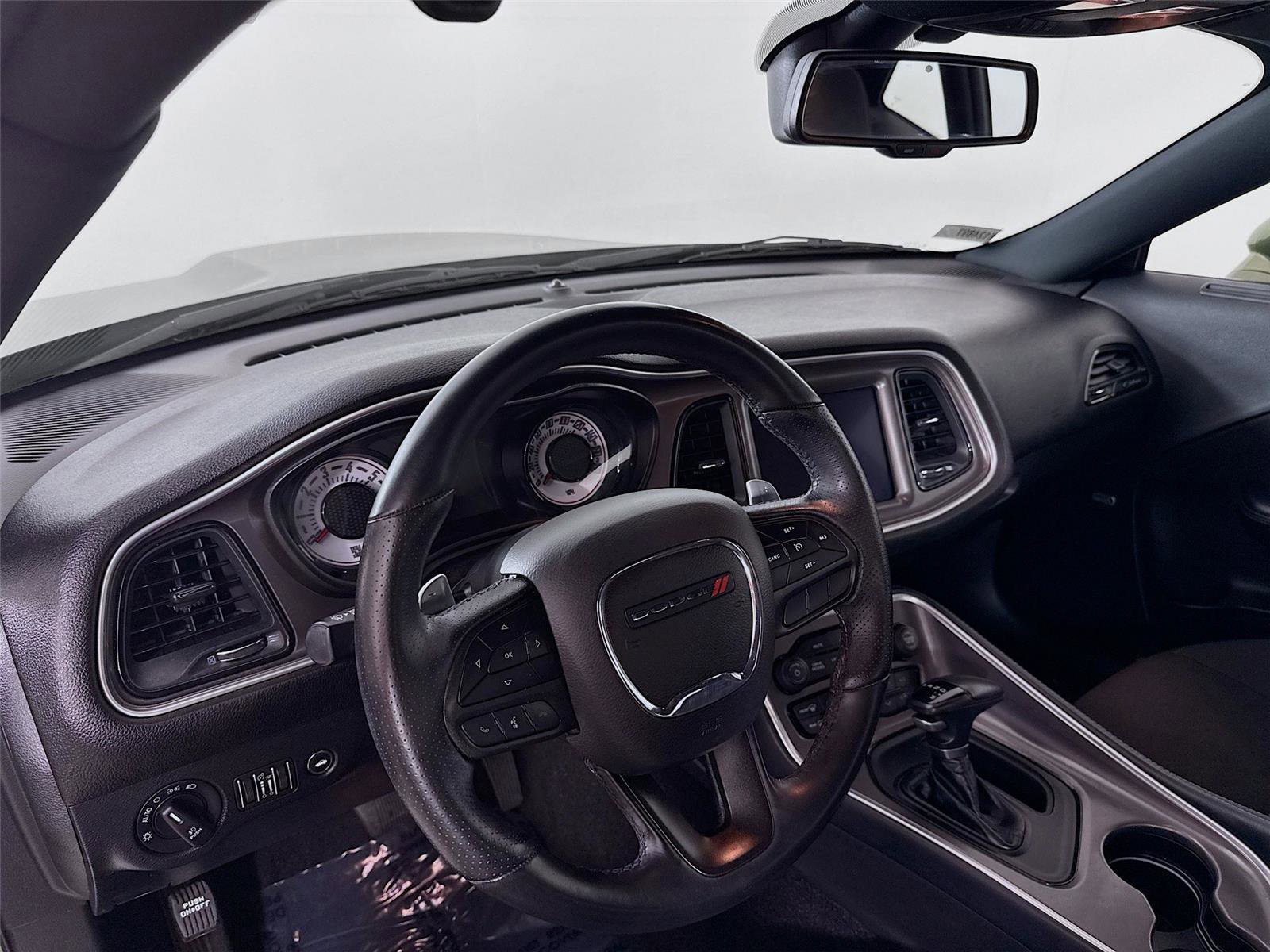 Used 2022 Dodge Challenger R/T Scat Pack w/ T/A Package image 9