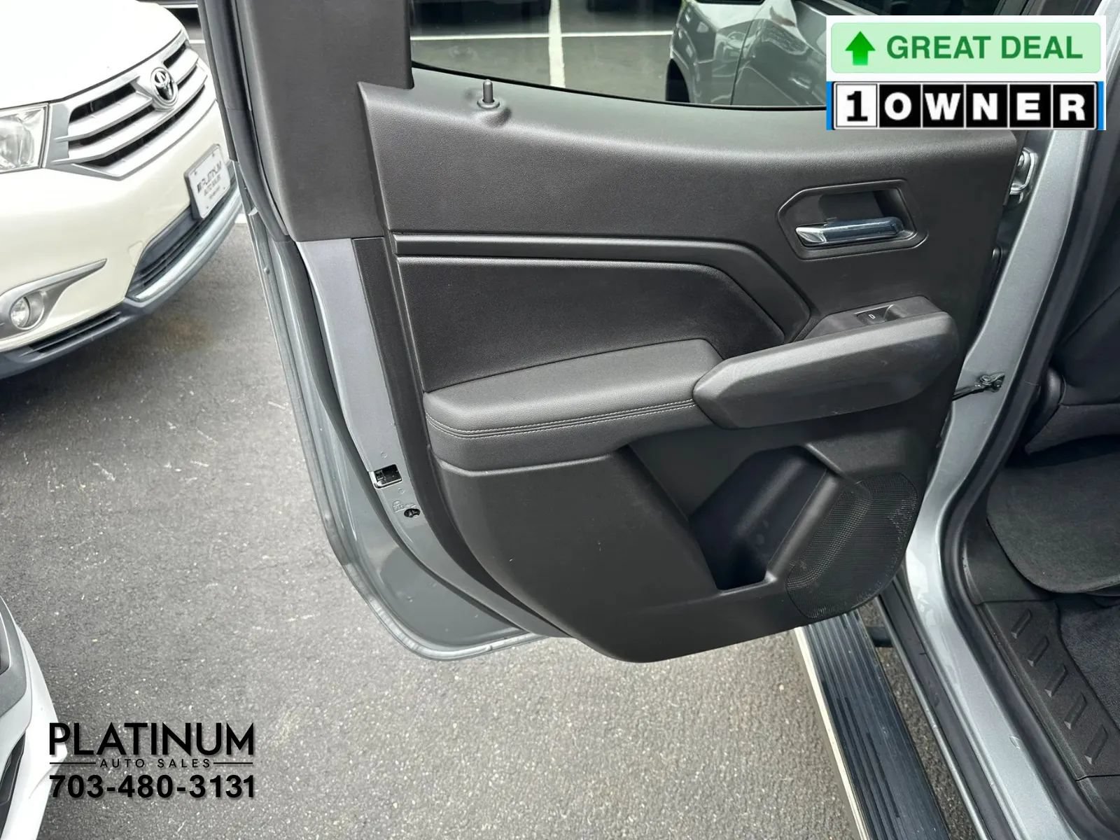 Used 2023 Chevrolet Colorado LT w/ LT Convenience Package AWD/4WD image 16