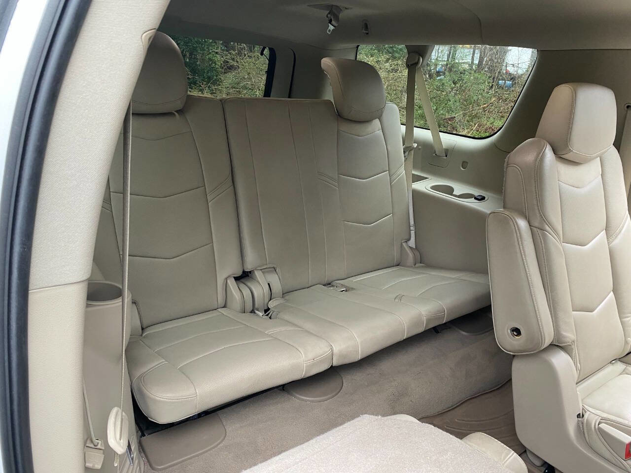 Used 2017 Cadillac Escalade ESV 2WD image 59