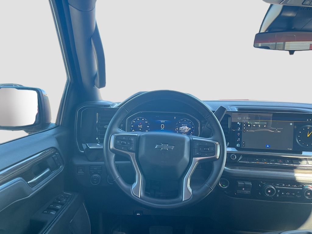 Used 2025 Chevrolet Silverado 1500 LT image 23