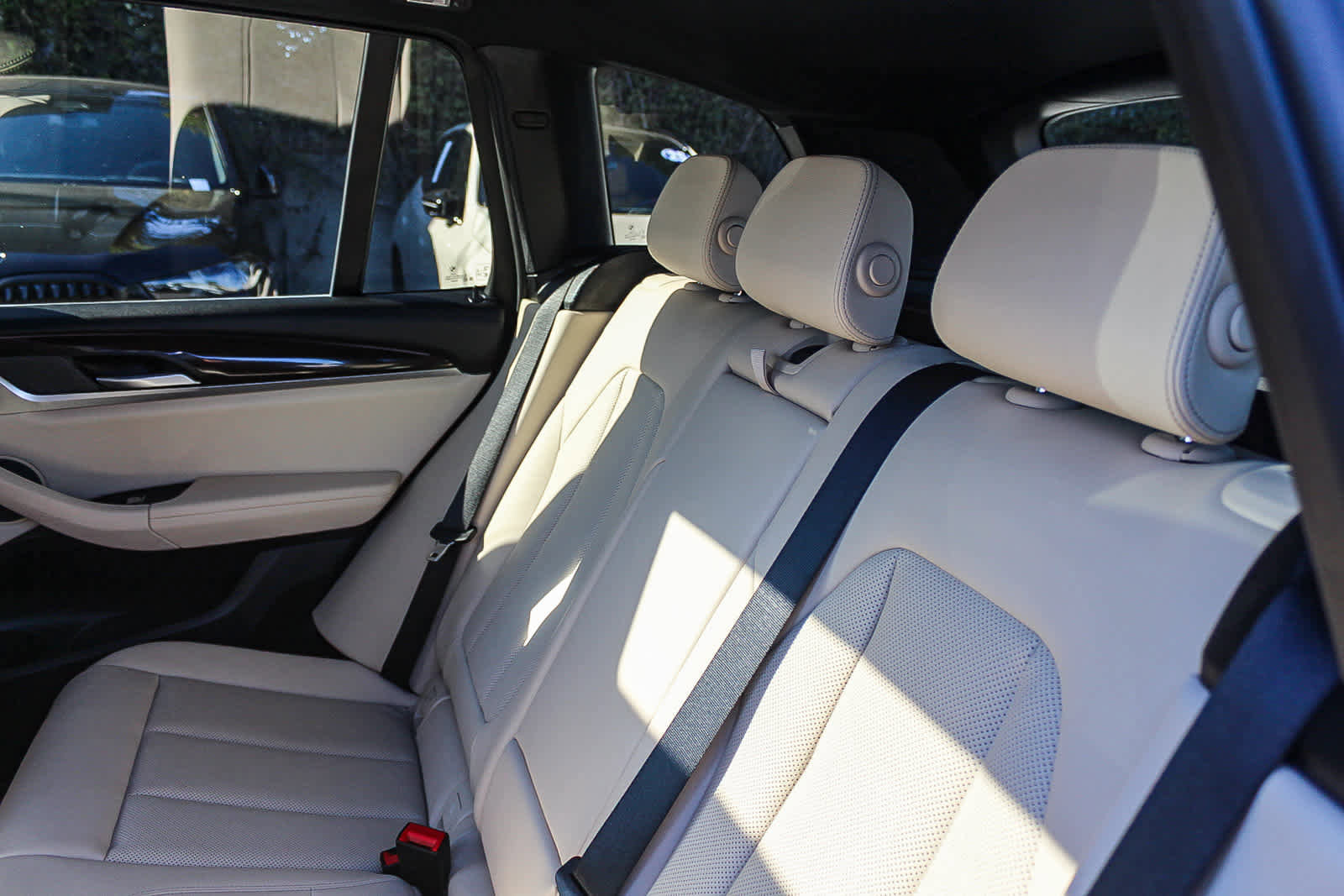 Used 2024 BMW X3 sDrive30i w/ Premium Package image 18