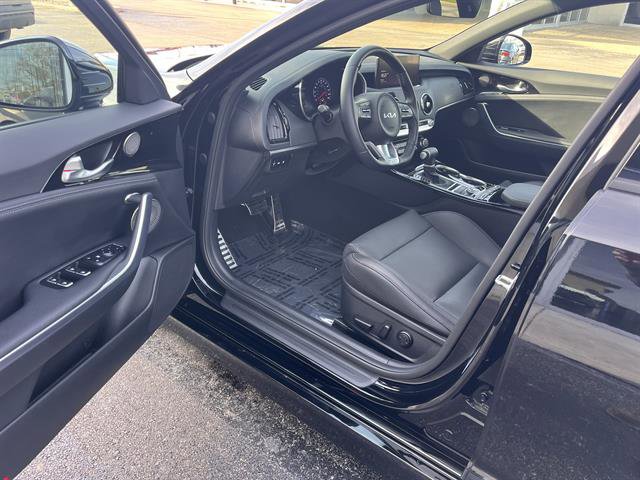 Used 2023 Kia Stinger GT-Line w/ Sun & Sound Package image 10