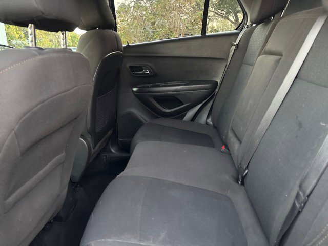 Used 2020 Chevrolet Trax LS w/ Tint and Cruise Package image 11