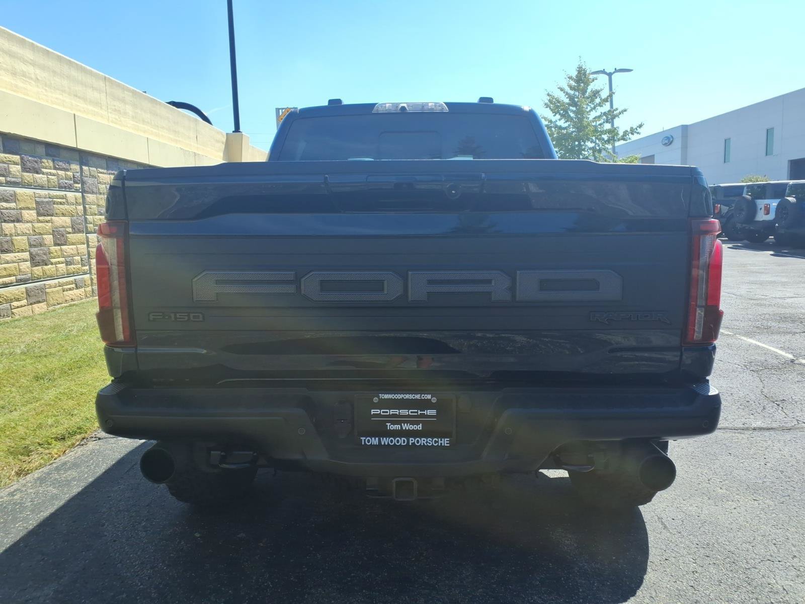 Used 2025 Ford F150 Raptor AWD/4WD image 9