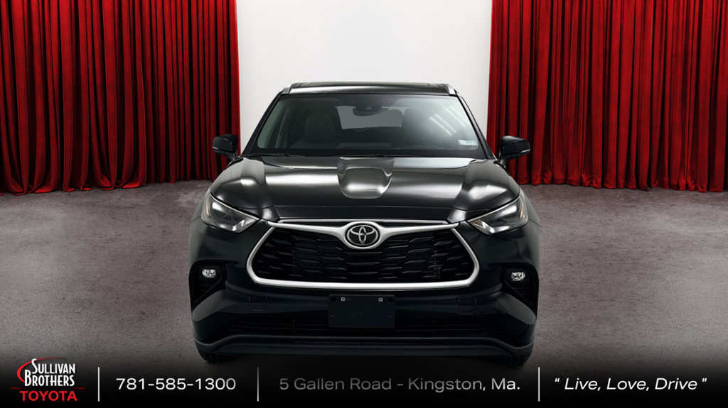 Certified 2024 Toyota Highlander XLE AWD/4WD image 2