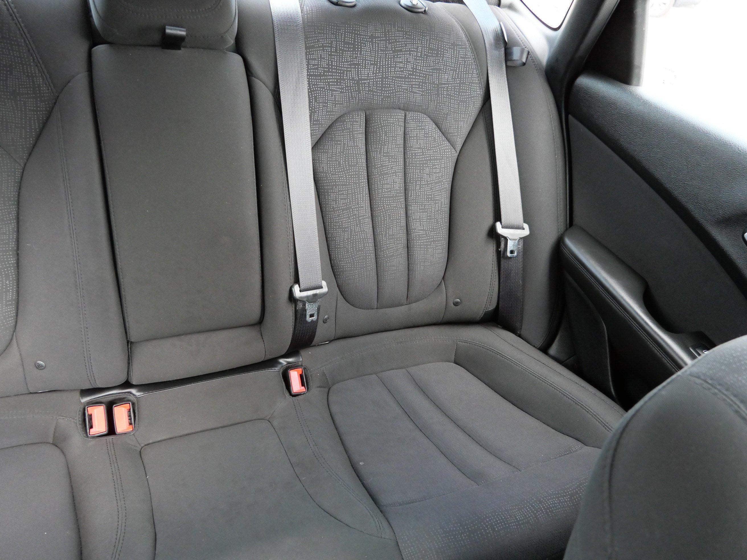 Used 2015 Chrysler 200 Limited w/ Convenience Group FWD image 14