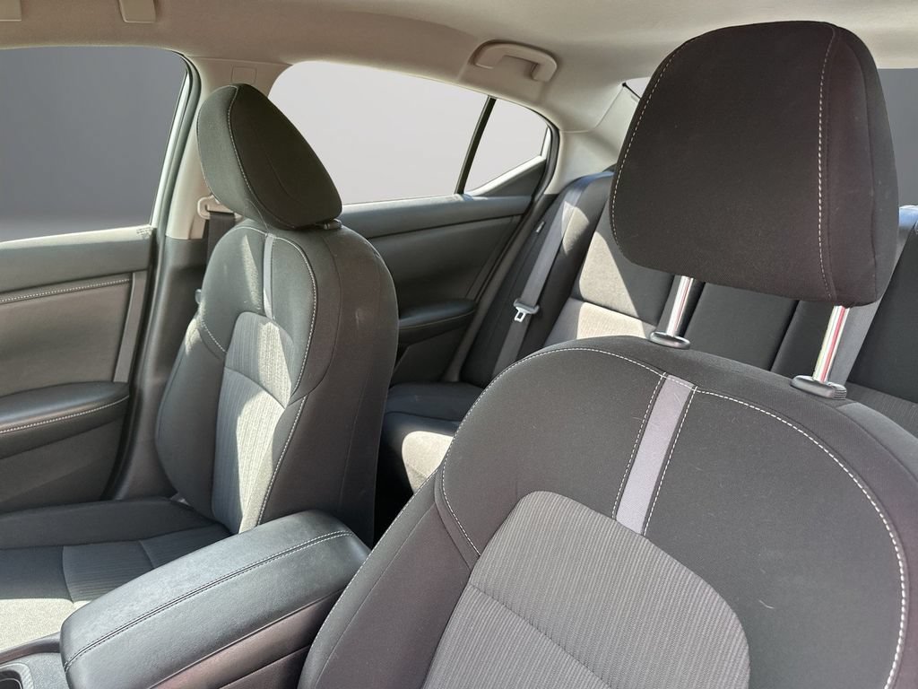 Used 2022 Nissan Sentra SV FWD image 14