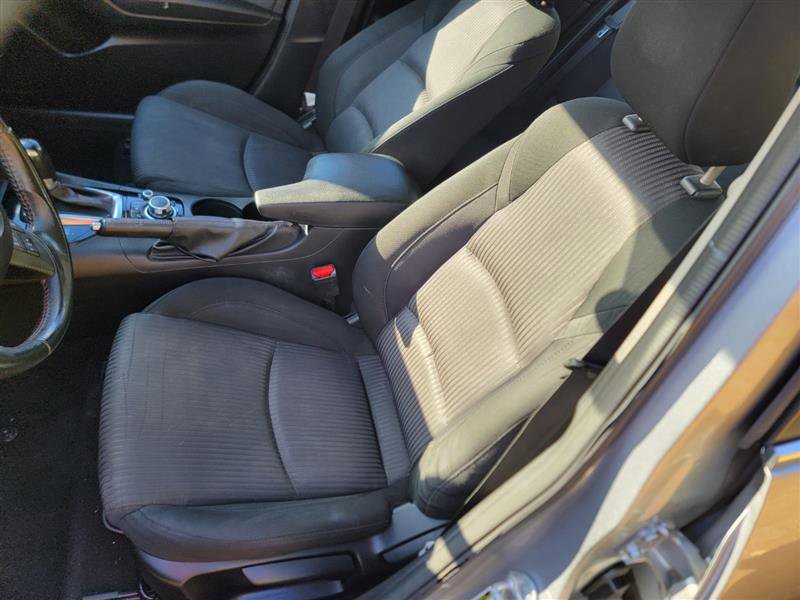 Used 2014 MAZDA MAZDA3 i Touring w/ Technology Package image 11